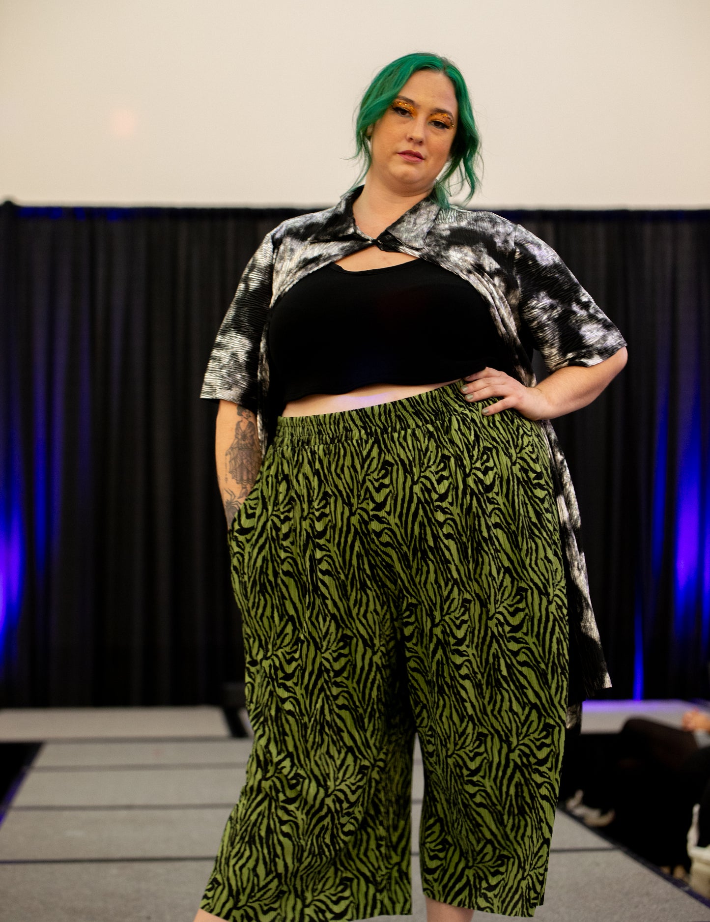 Knock Out Green Zebra Pleated Elyse Pants