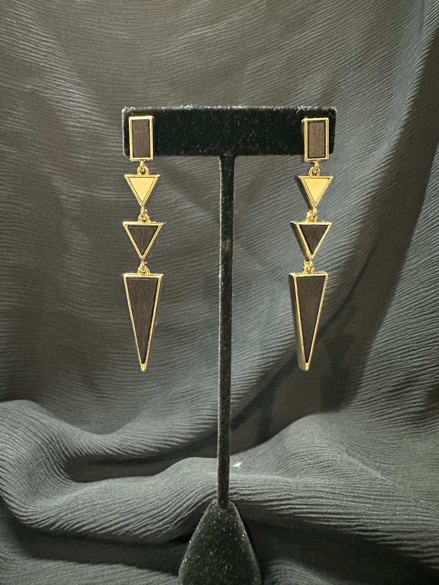 Black Triangle Dangles