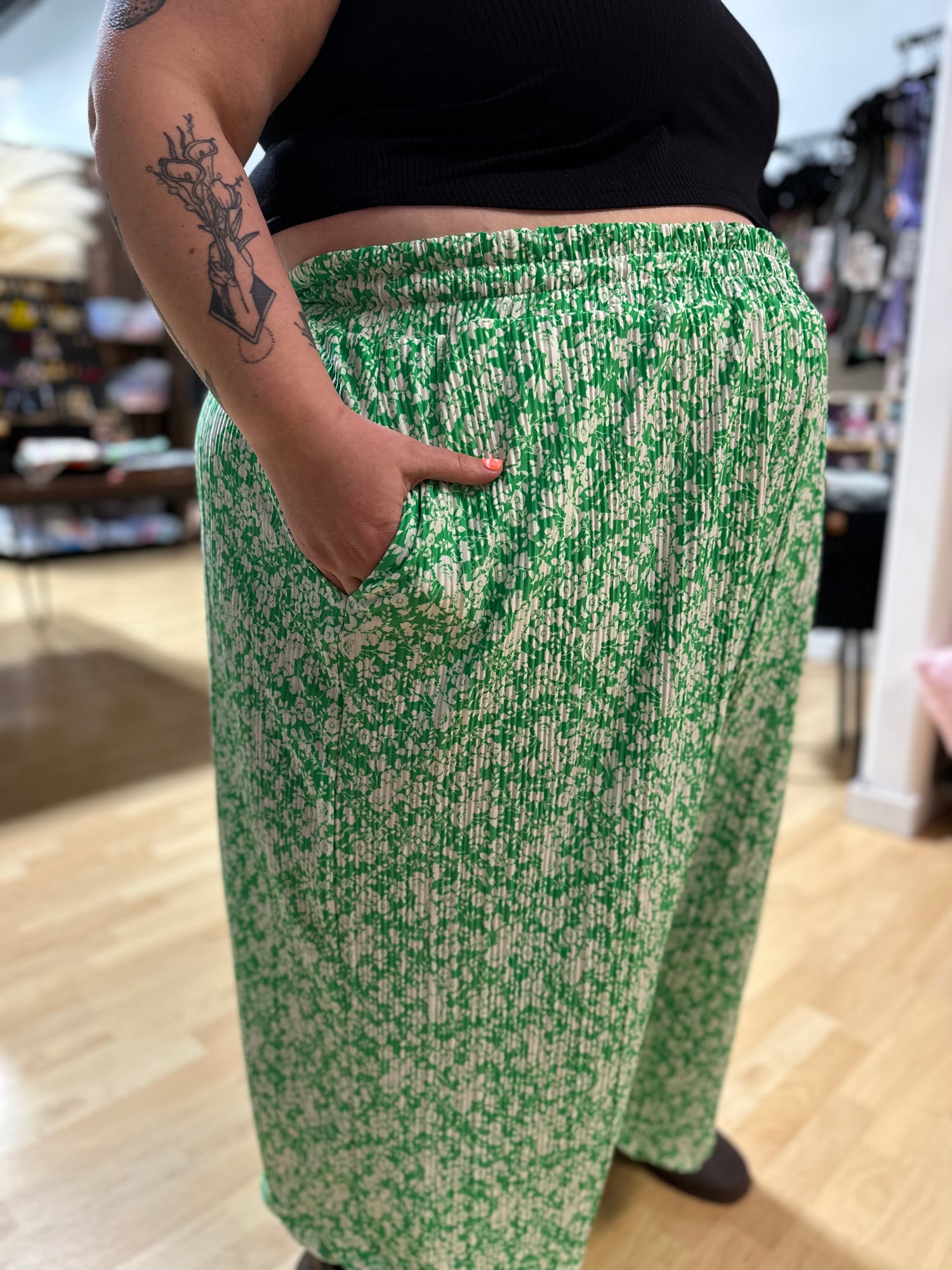 Floral Plisse Elyse Pants