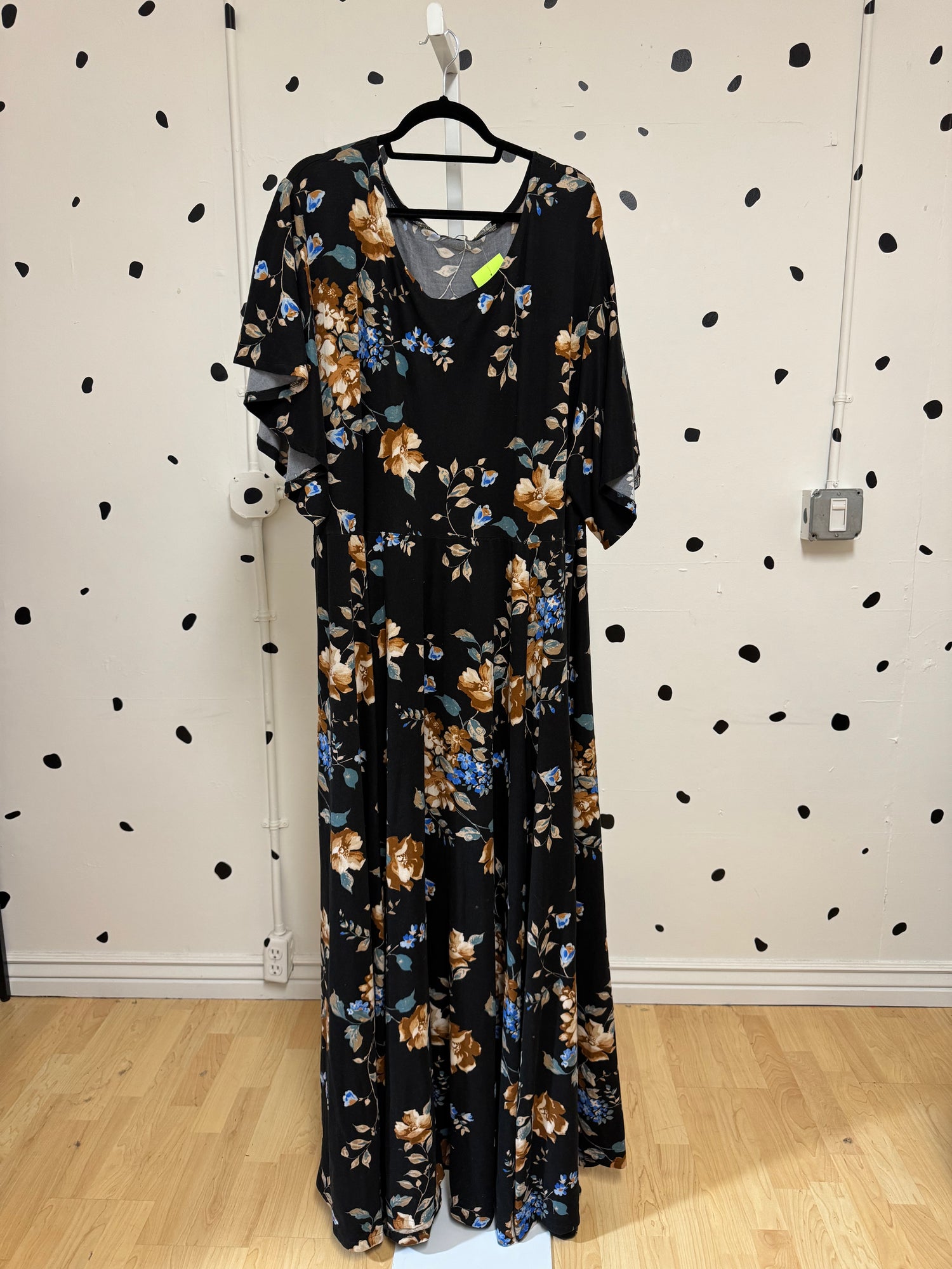 Chubby Cartwheels- size 5X- Maxi Dress